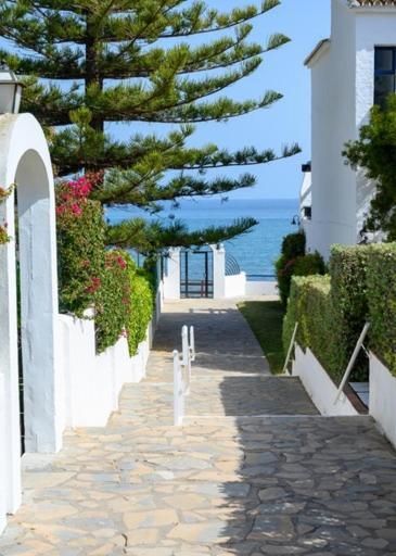 Beach Side Apartments Calahonda Sitio de Calahonda Exteriör bild